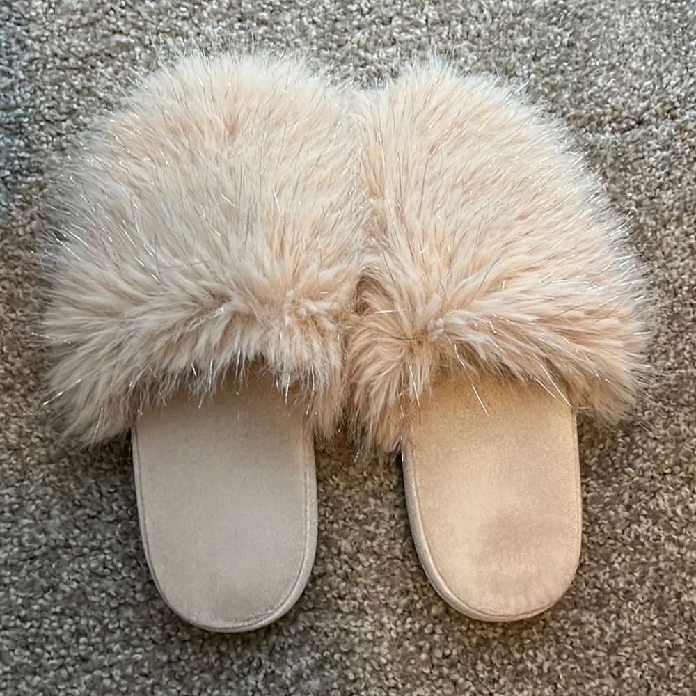 Women’s slippers